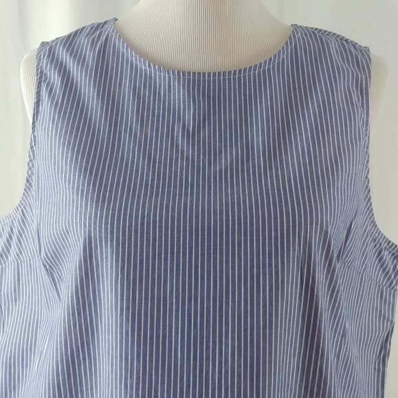 Sleeveless Semifited Top Size: L/XL/XXL - Picture 4 of 6